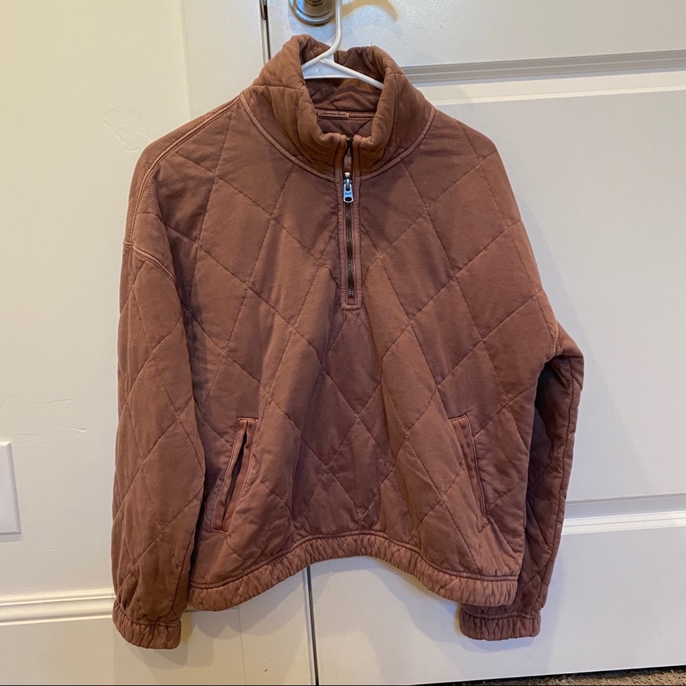 ABERCROMBIE; partial zip, collared crewneck?